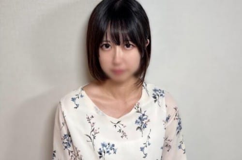 FC2 PPV 4729305 これぞ従順！【無】**sjzspyxxs  【大量中出し】幸薄犬顔の可愛いオンナノコは性格も従順。イチャ、羞恥、フェラ、好きなように遊ばれて、いっぱいキス。最後は溢れるくらいの中出し。一緒にシャワー。※特典あり