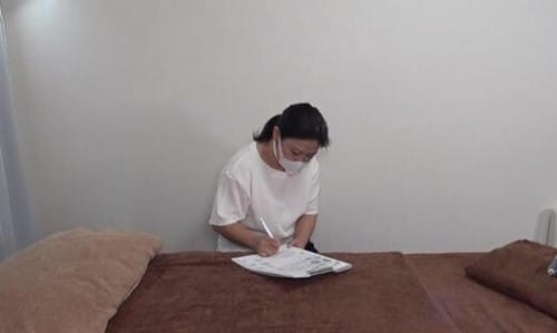 FC2 PPV 4744734 独占販売 50%OFF! 8/31迄半額！【無/半なま？】**sjzspyxxs  当サロン開店以来初めての６０代の女性、高年齢です。かなり体型もくずれていらっしゃいますが、お客様に満足して頂けるよう、施術を頑張らせていただきます