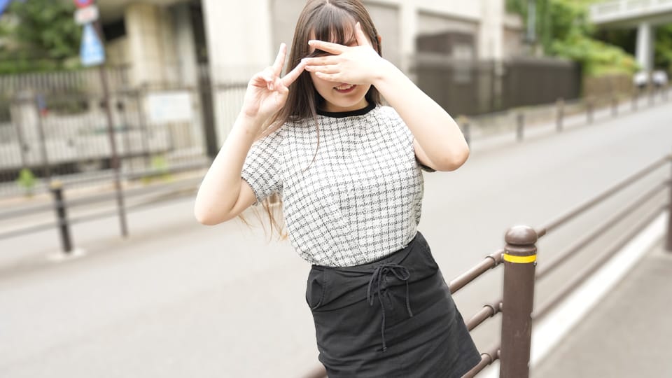 10musume 111125_01 天然むすめ 111125_01 舌を出しピースでアヘ顔晒しちゃう百戦錬磨の娘